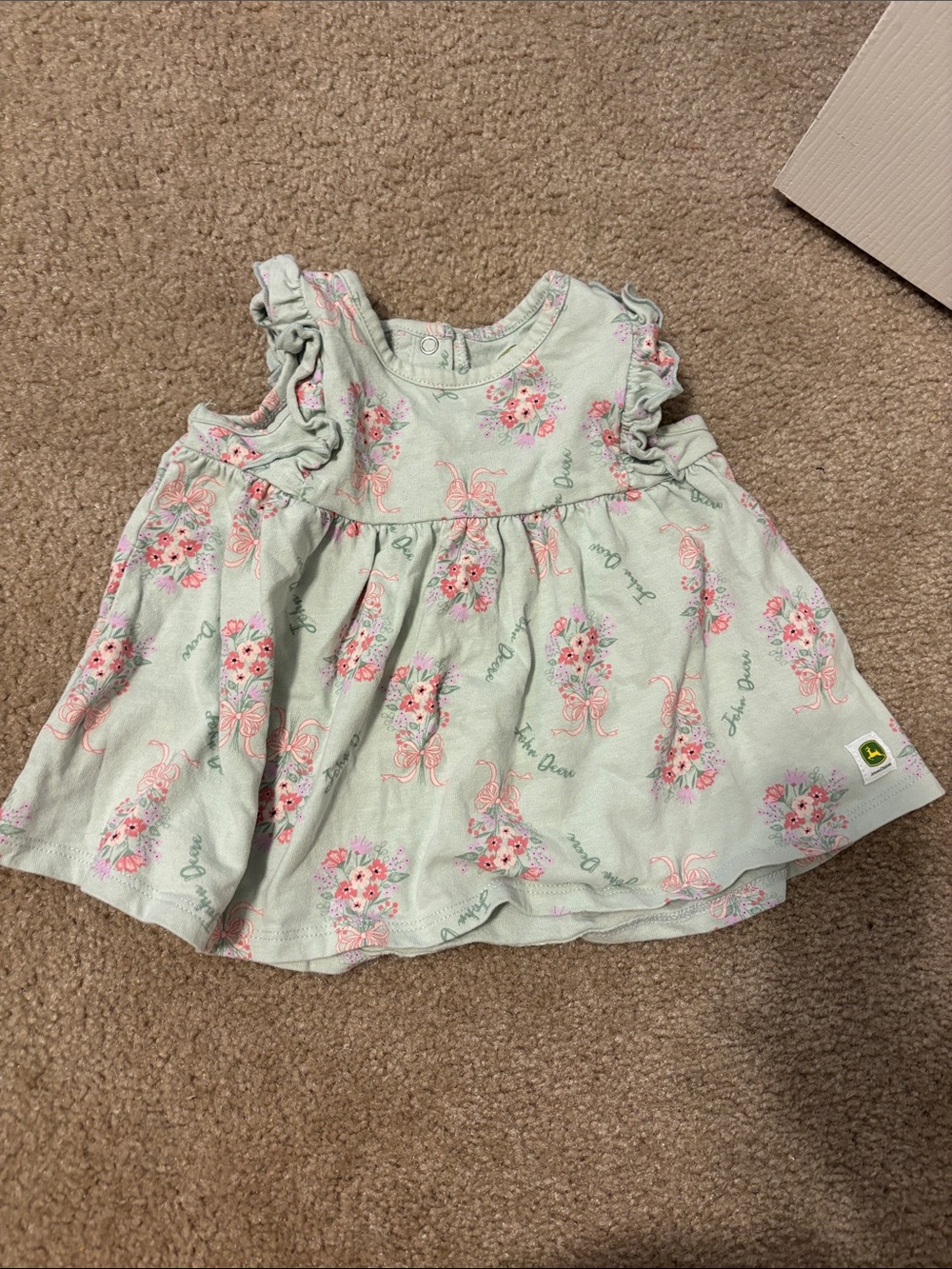 John Deere Mint Green Floral Ruffle-Sleeve Girls' Top and Bottoms 9/12 months